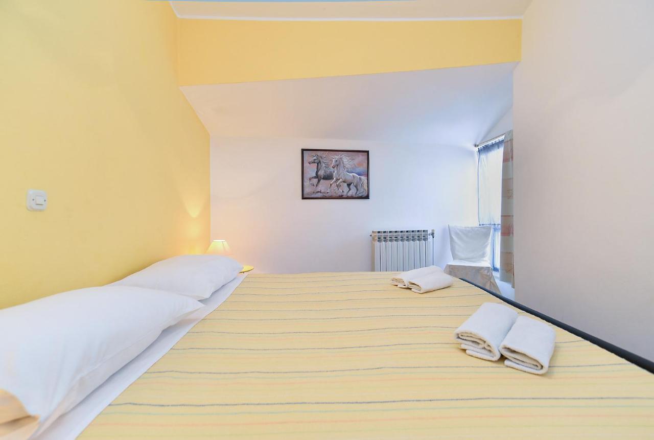 Apartman Biskupije 810
